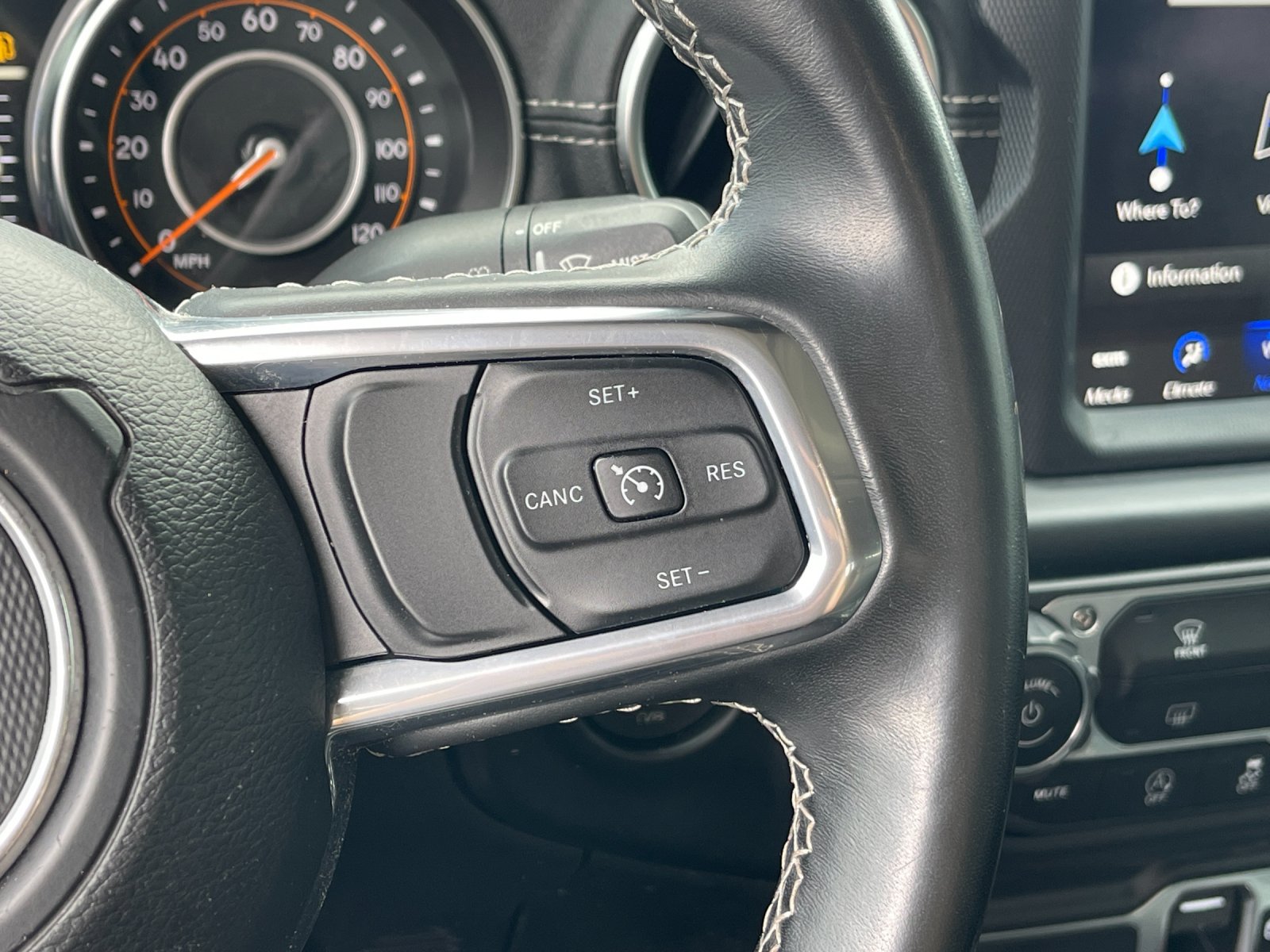 Used 2021 Snazzberry Pearlcoat Jeep Overland image 27