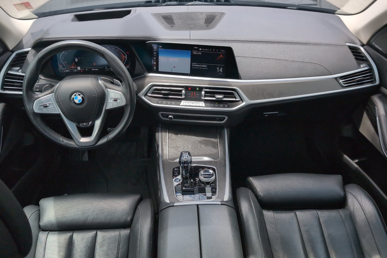 Used 2021 Black BMW xDrive40i image 14