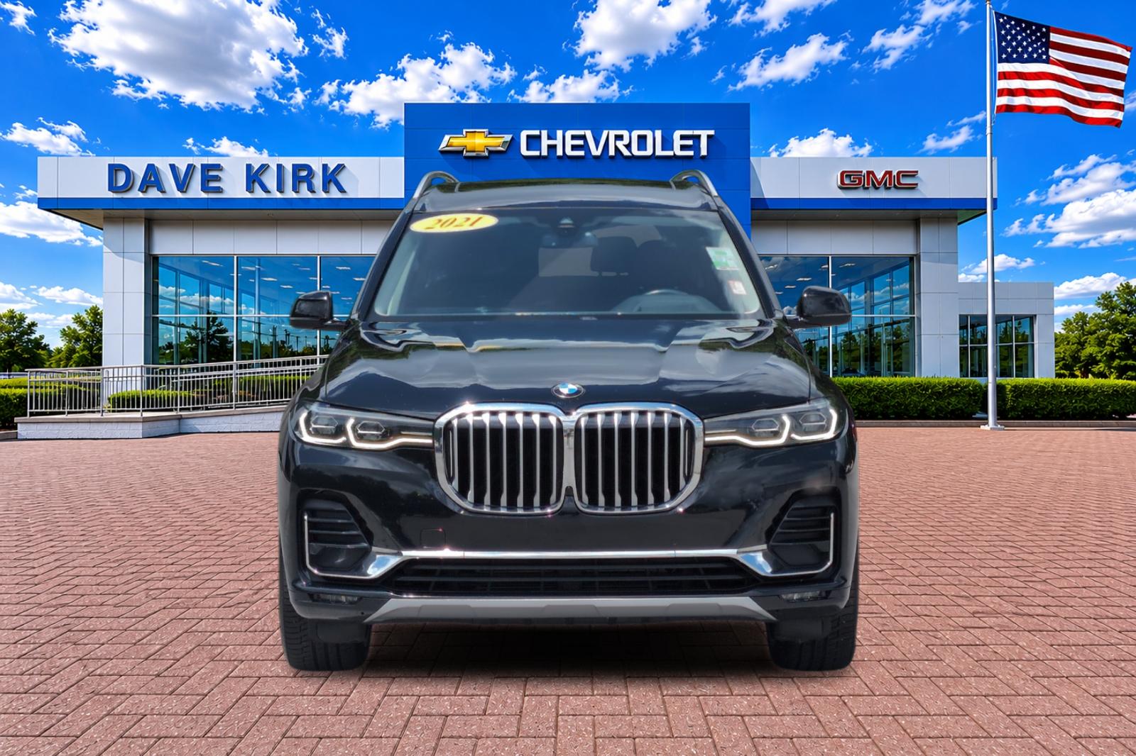 Used 2021 Black BMW xDrive40i image 8