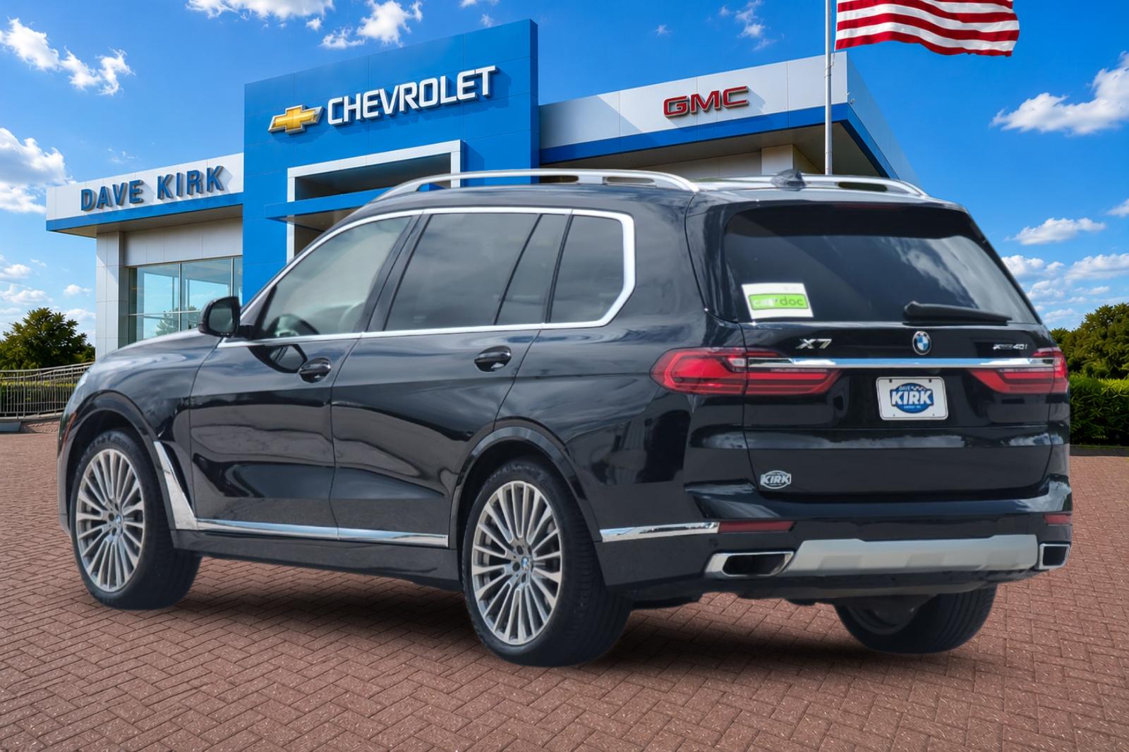 Used 2021 Black BMW xDrive40i image 5