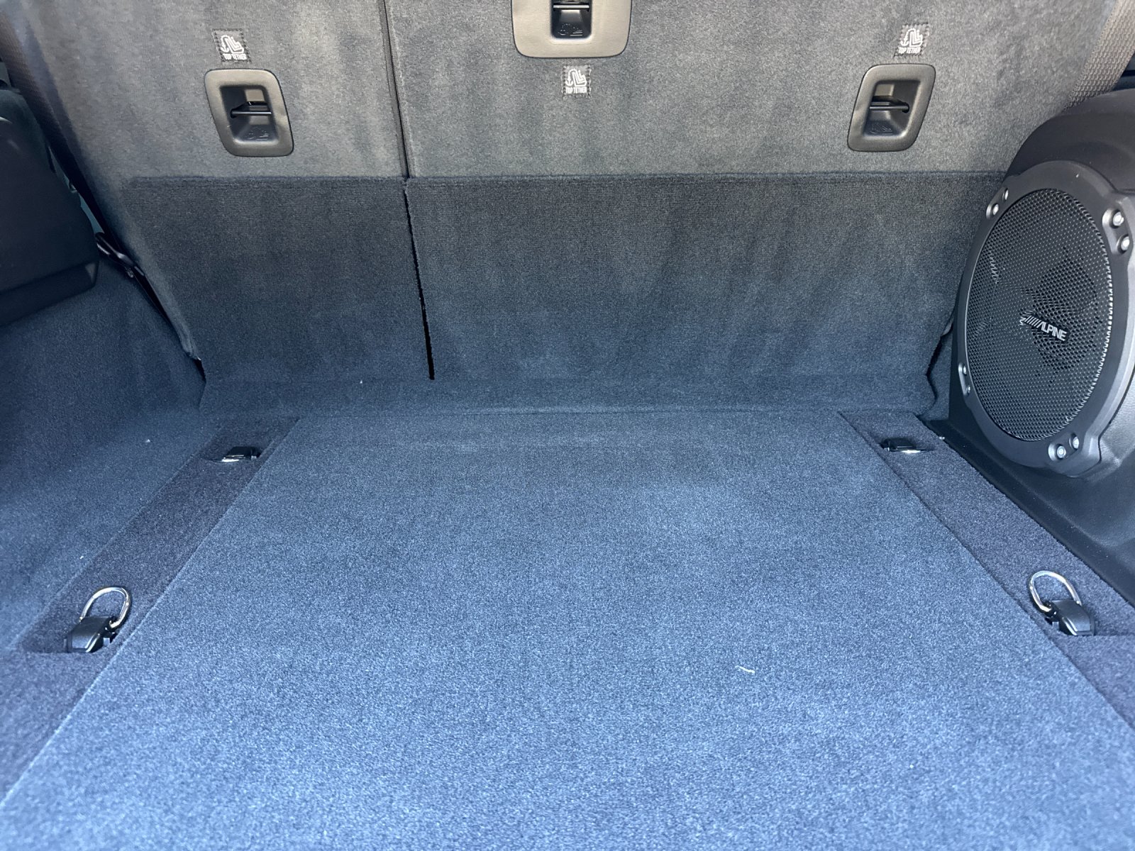 New 2026 Anvil Clear-Coat Exterior Paint Jeep Sahara image 15