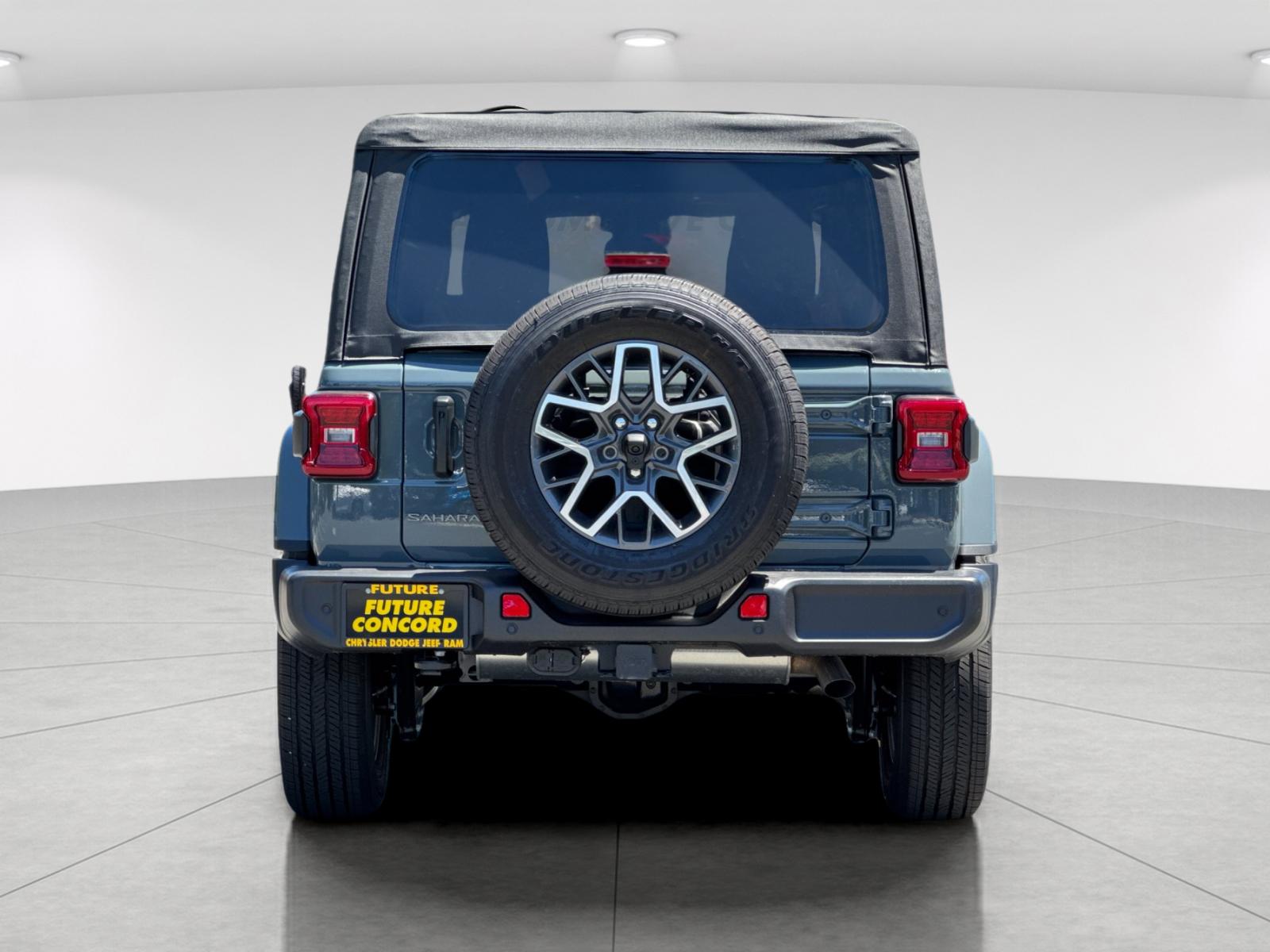 New 2026 Anvil Clear-Coat Exterior Paint Jeep Sahara image 5