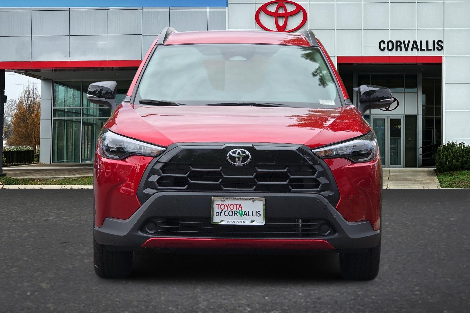 New 2026 Soul Red Crystal <sup>1</sup> <sup>2</sup> Toyota  LE image 3