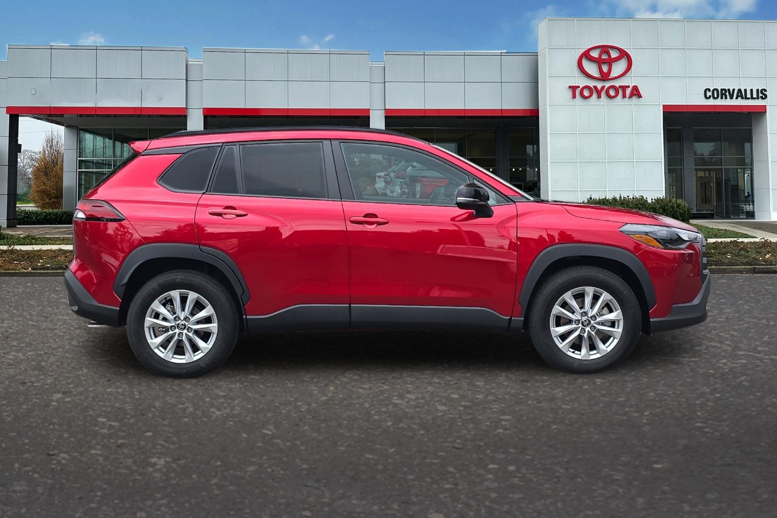 New 2026 Soul Red Crystal <sup>1</sup> <sup>2</sup> Toyota  LE image 4