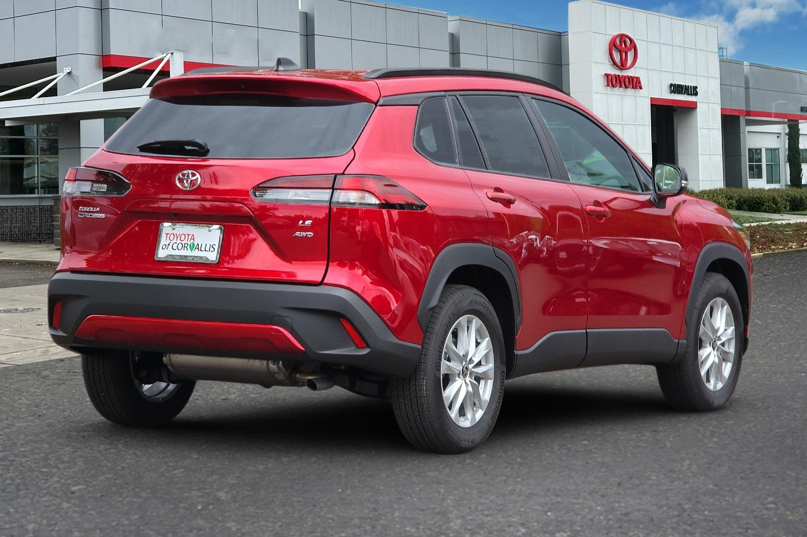 New 2026 Soul Red Crystal <sup>1</sup> <sup>2</sup> Toyota  LE image 5