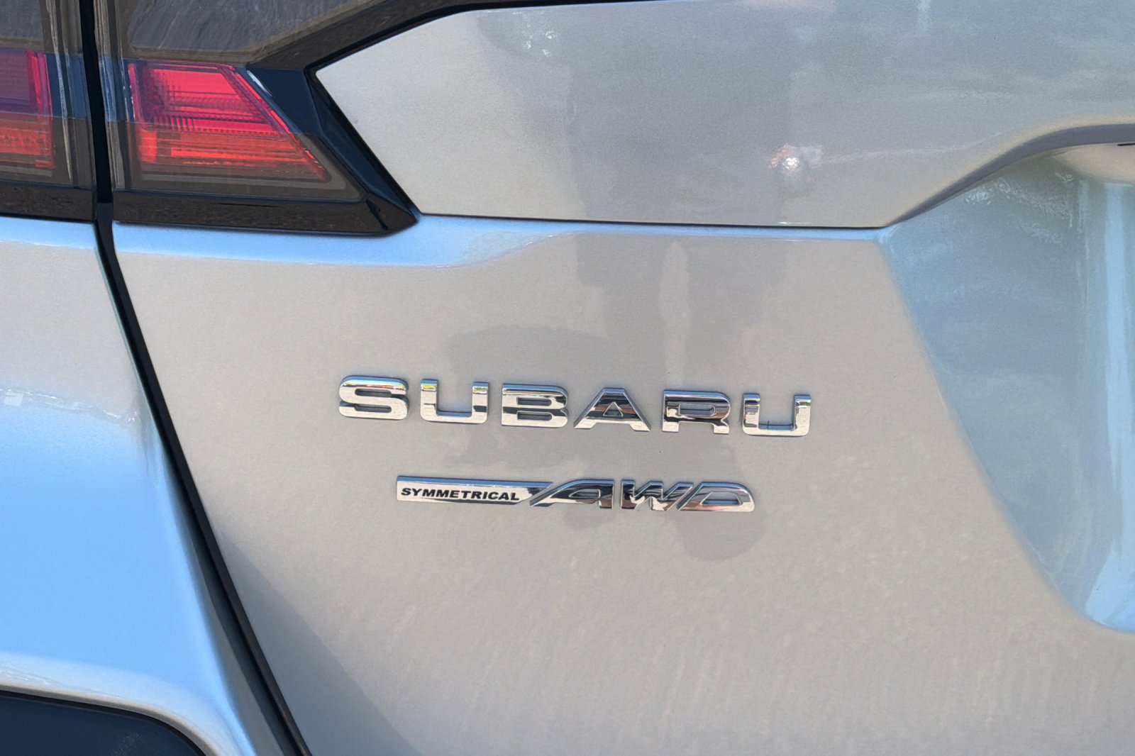 Used 2025 Silver Subaru Premium image 26