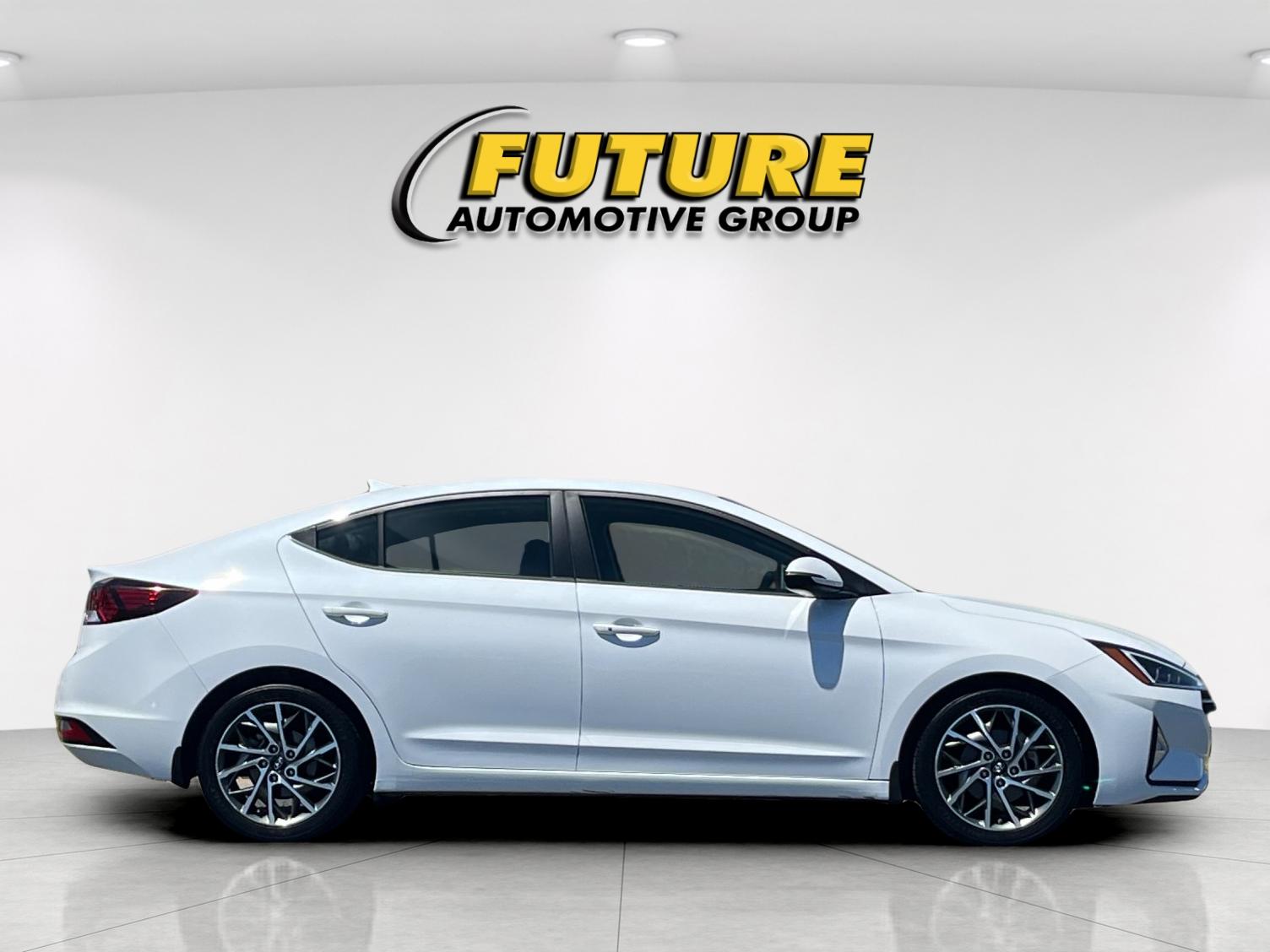 Used 2020 White Hyundai Limited image 2