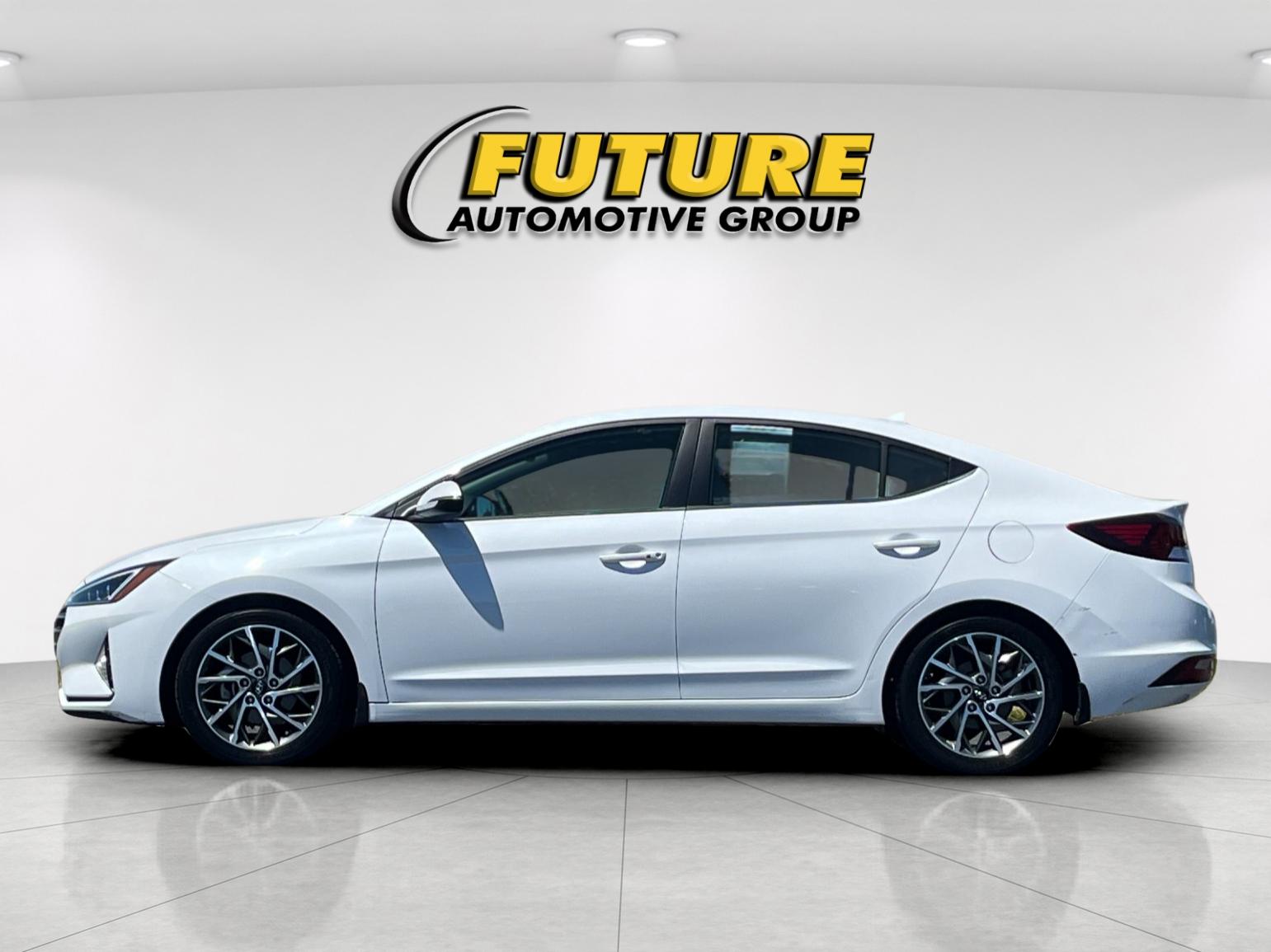 Used 2020 White Hyundai Limited image 6