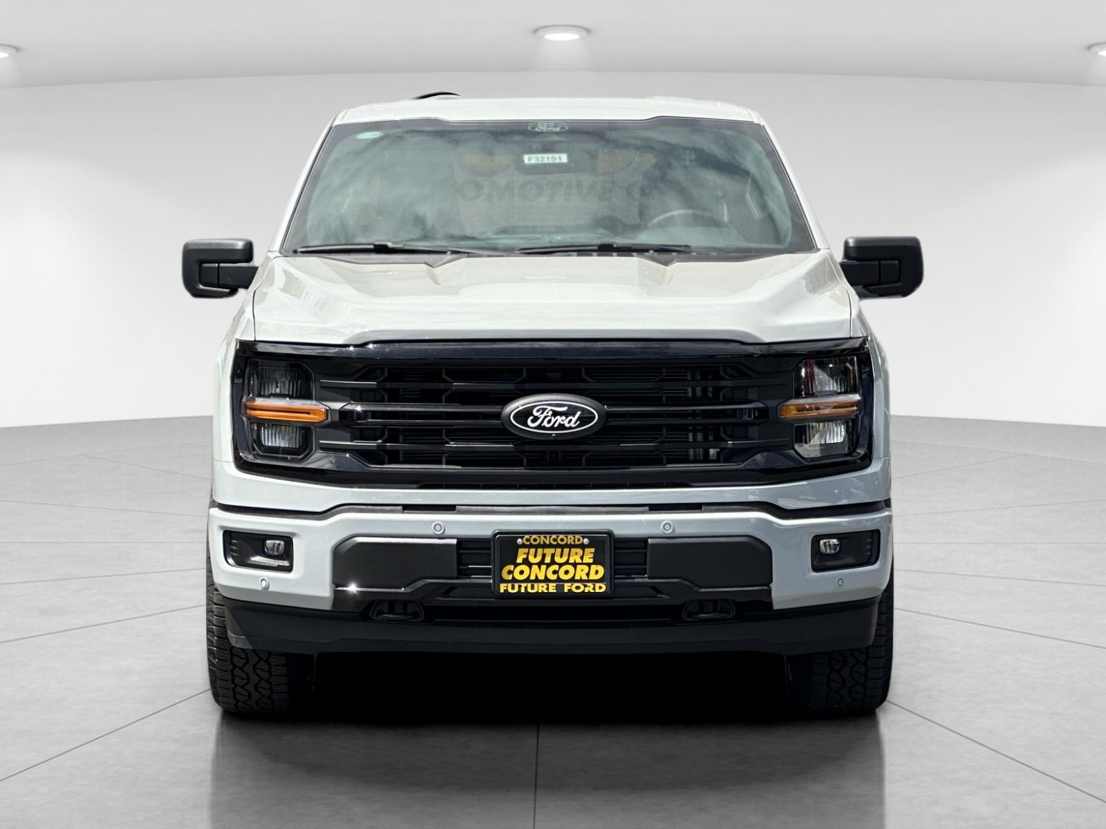 New 2026 Avalanche Ford XLT image 8