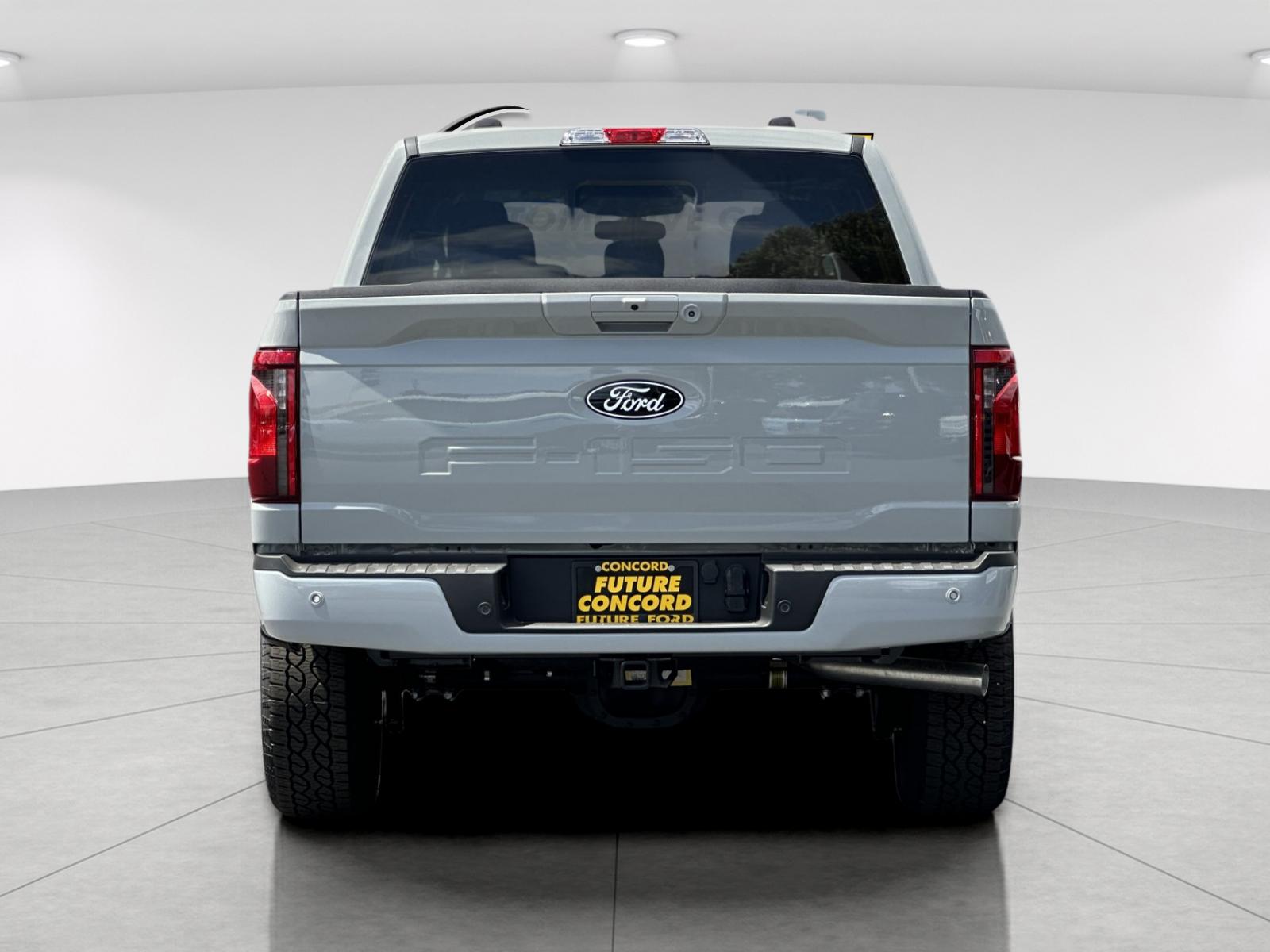 New 2026 Avalanche Ford XLT image 4