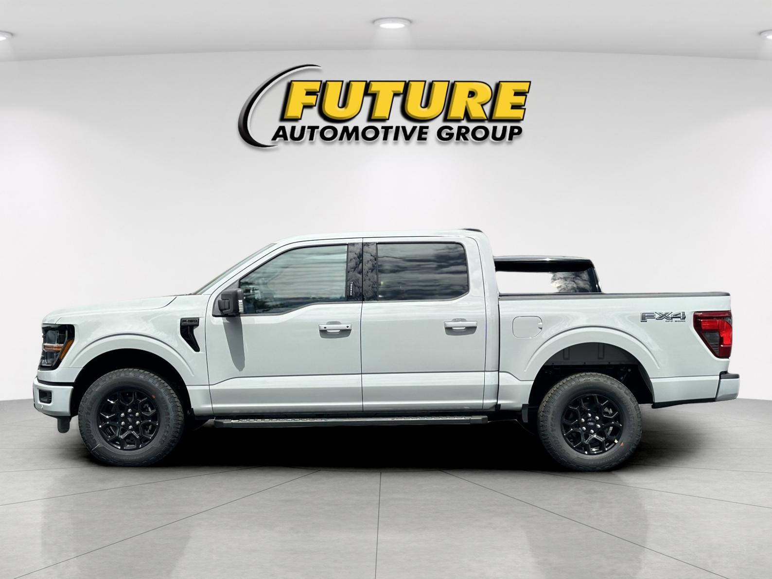 New 2026 Avalanche Ford XLT image 6