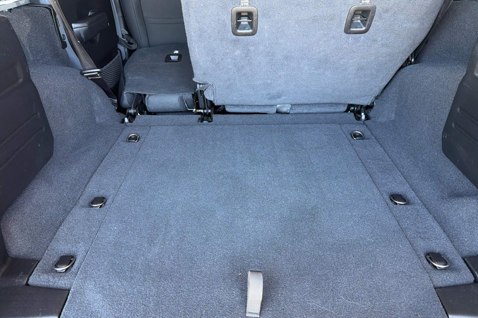 Used 2021 Gray Jeep Unlimited Sport Altitude image 13