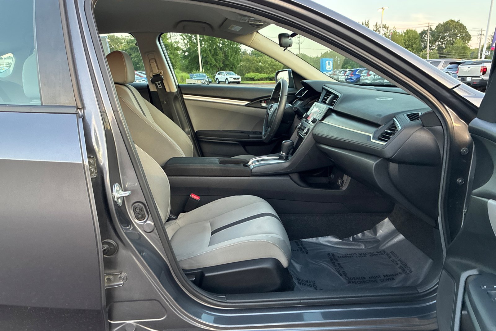 Used 2021 Modern Steel Metallic Honda LX image 20
