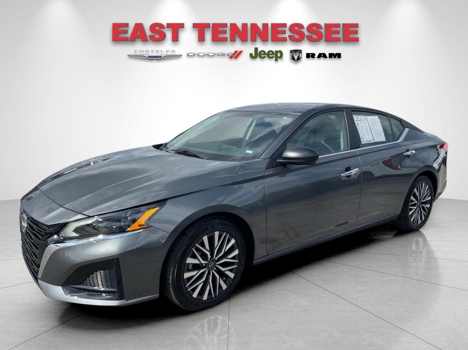 Used 2025 Gray Nissan 2.5 SV image 7