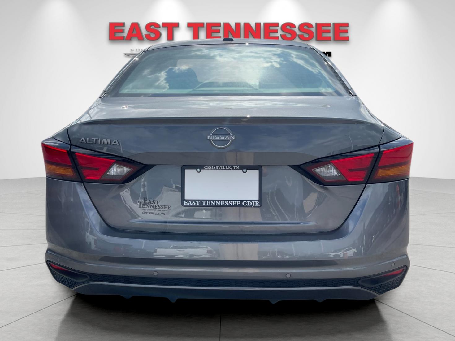 Used 2025 Gray Nissan 2.5 SV image 4