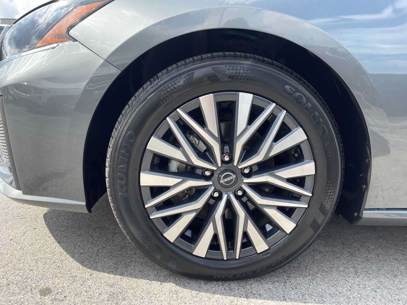 Used 2025 Gray Nissan 2.5 SV image 30