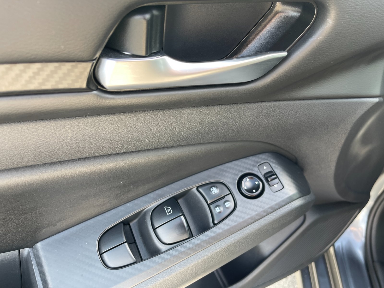 Used 2025 Gray Nissan 2.5 SV image 13