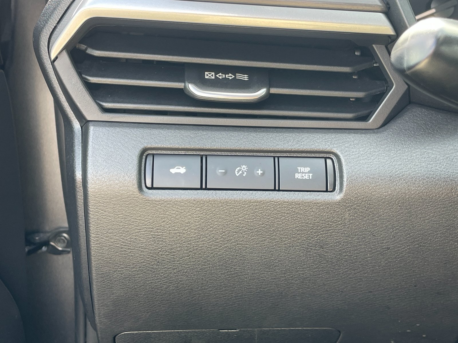 Used 2025 Gray Nissan 2.5 SV image 29