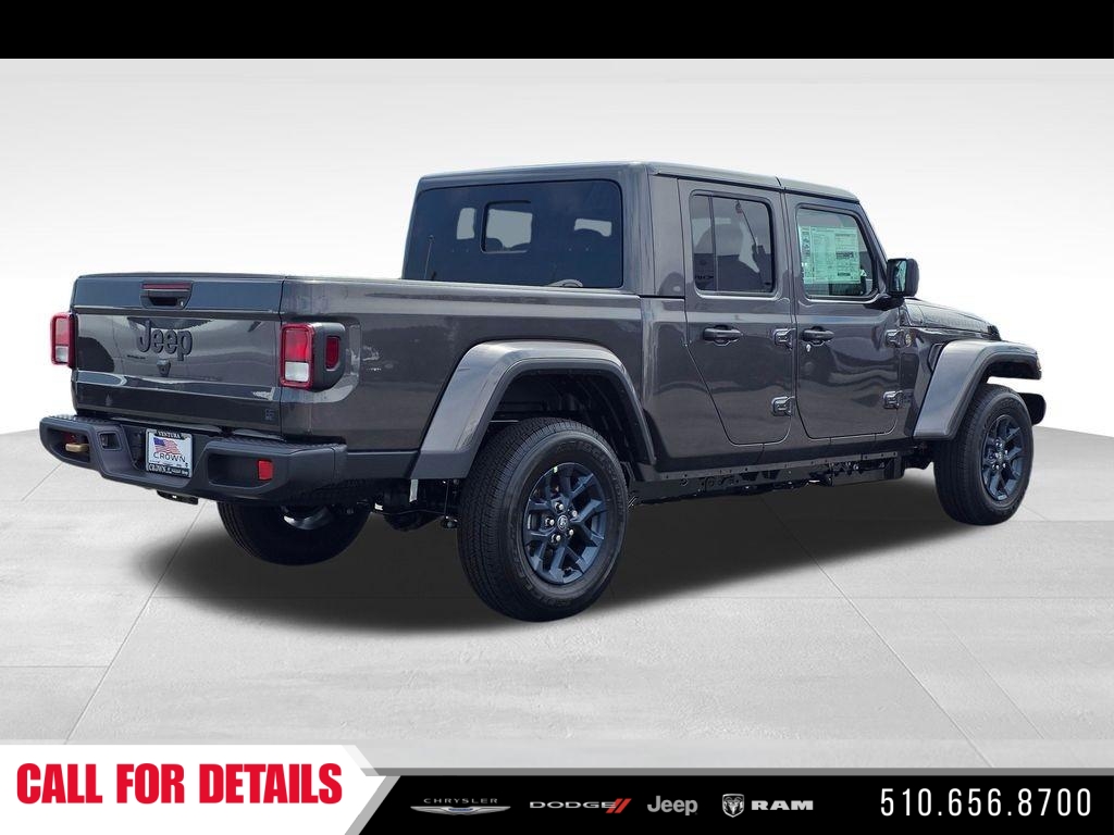 New 2026 Granite Crystal Metallic Clearcoat Jeep 85th Anniversary Edition image 5