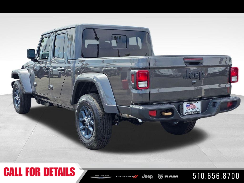 New 2026 Granite Crystal Metallic Clearcoat Jeep 85th Anniversary Edition image 7
