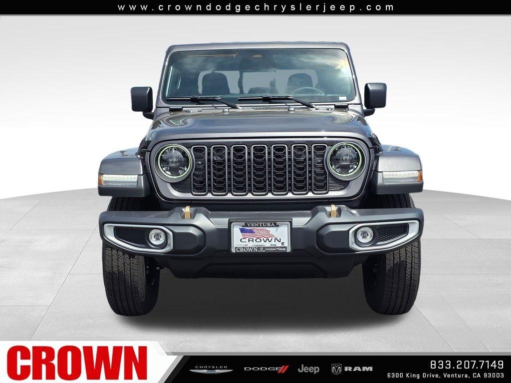 New 2026 Granite Crystal Metallic Clearcoat Jeep 85th Anniversary Edition image 23