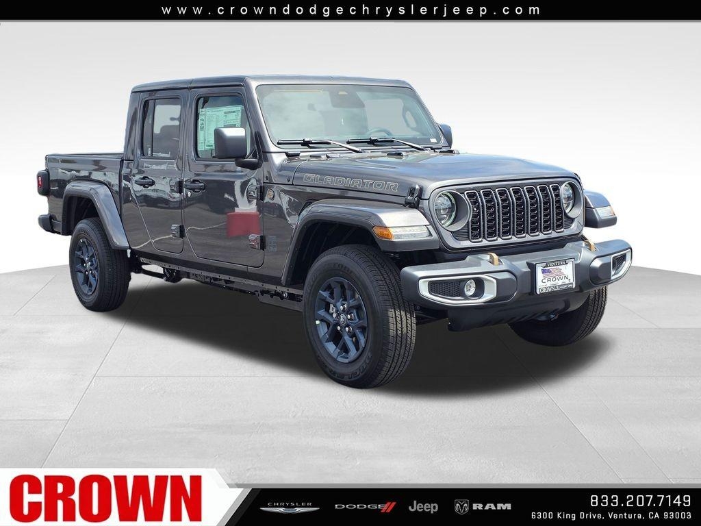 New 2026 Granite Crystal Metallic Clearcoat Jeep 85th Anniversary Edition image 24