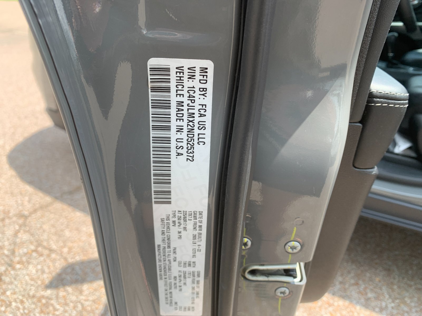 Used 2022 Gray Jeep Latitude Lux image 35