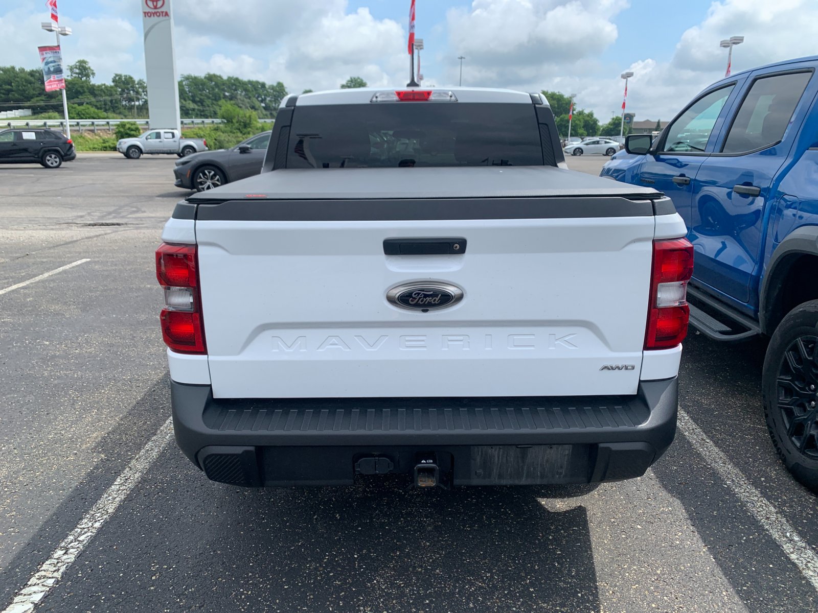 Used 2024 White Ford XLT image 3