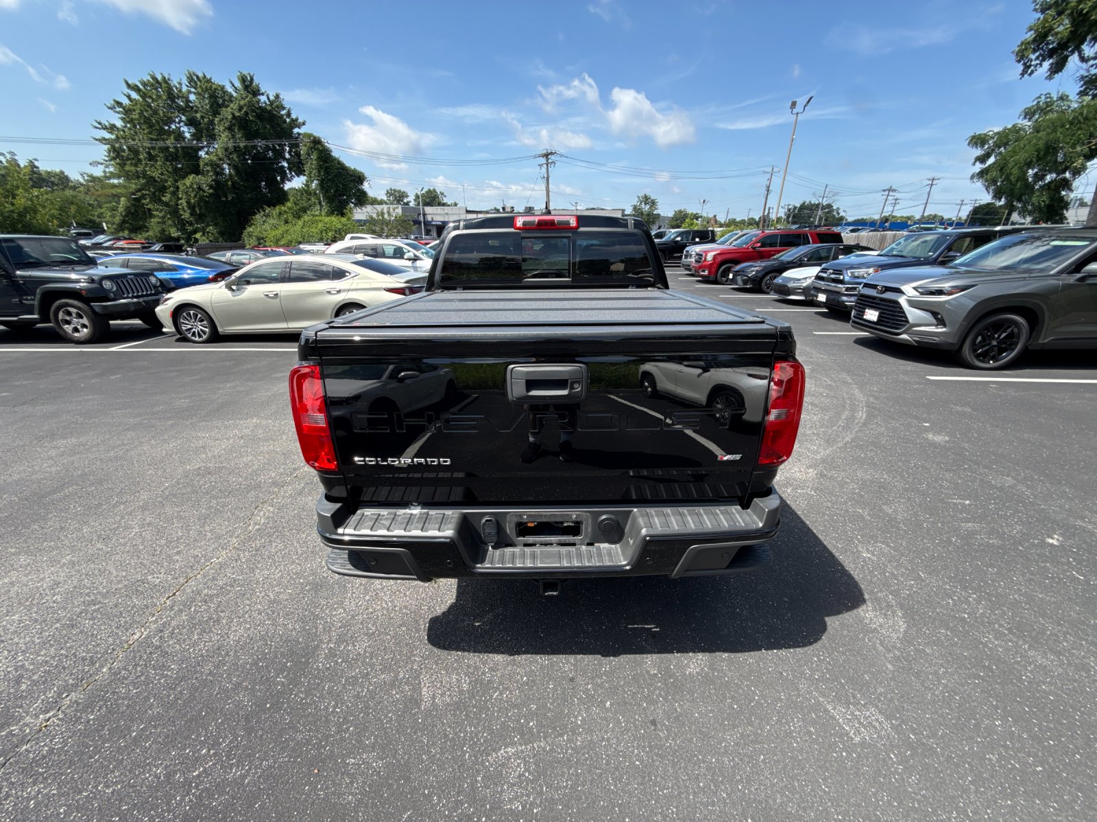 Used 2022 Black Chevrolet Z71 image 2