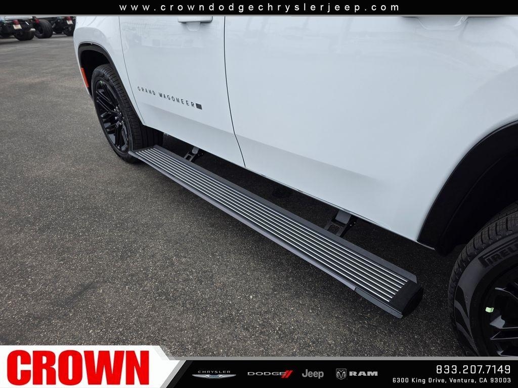 New 2026 Bright White Clearcoat Jeep Limited Reserve image 10