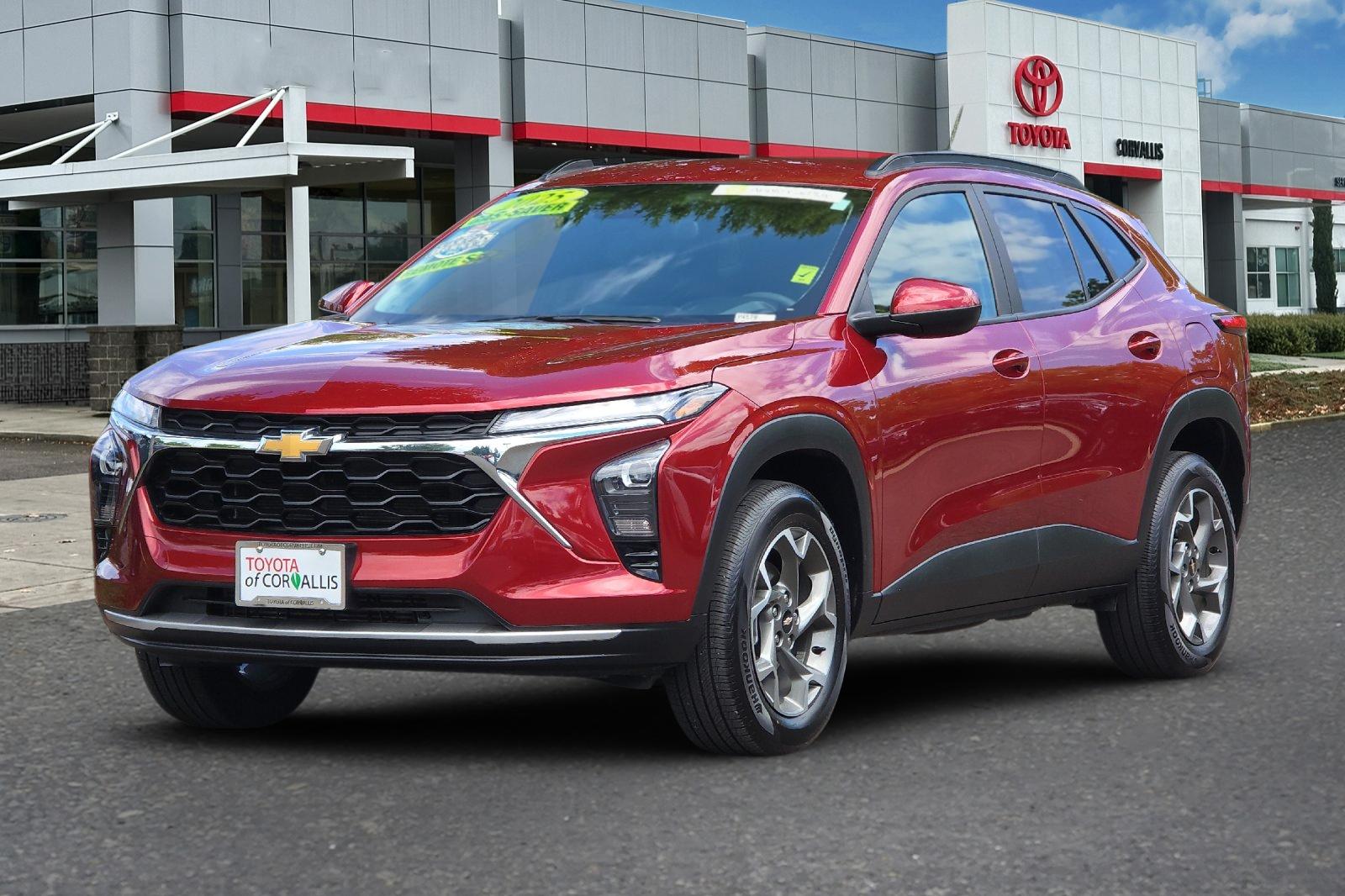 Used 2025 Red Chevrolet LT image 8