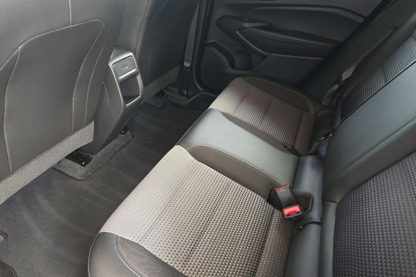 Used 2025 Red Chevrolet LT image 12
