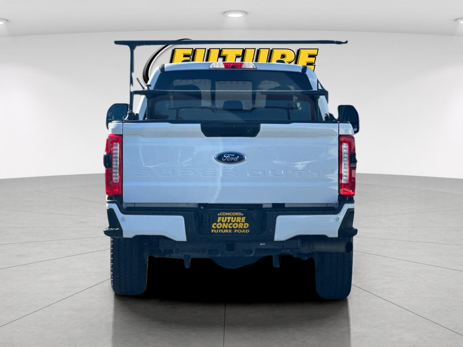 Used 2024 White Ford XL image 4