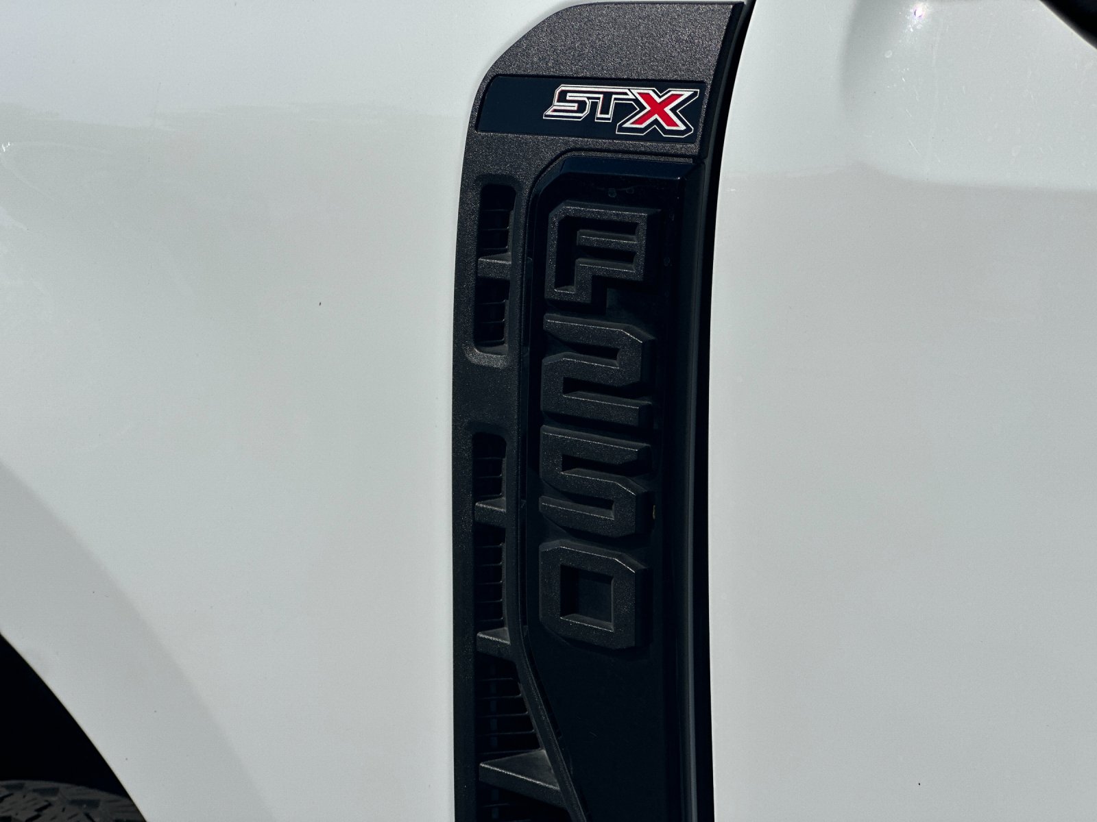Used 2024 White Ford XL image 23