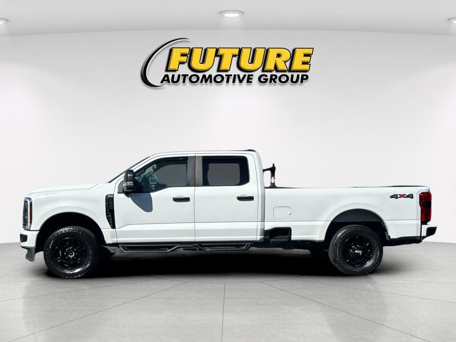 Used 2024 White Ford XL image 6