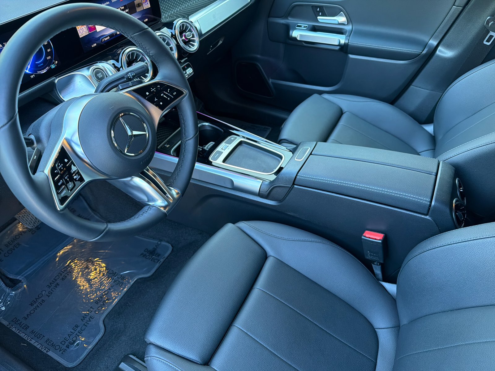 Certified Used 2024 Night Black Mercedes-Benz 300 4D Sport Utility 4MATIC® image 11