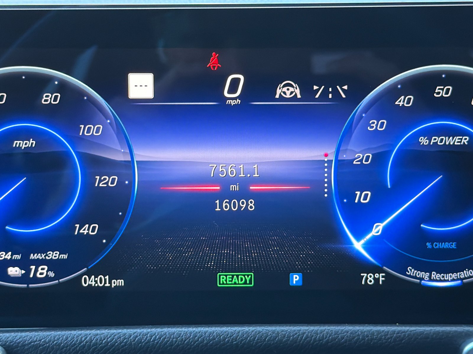 Certified Used 2024 Night Black Mercedes-Benz 300 4D Sport Utility 4MATIC® image 31