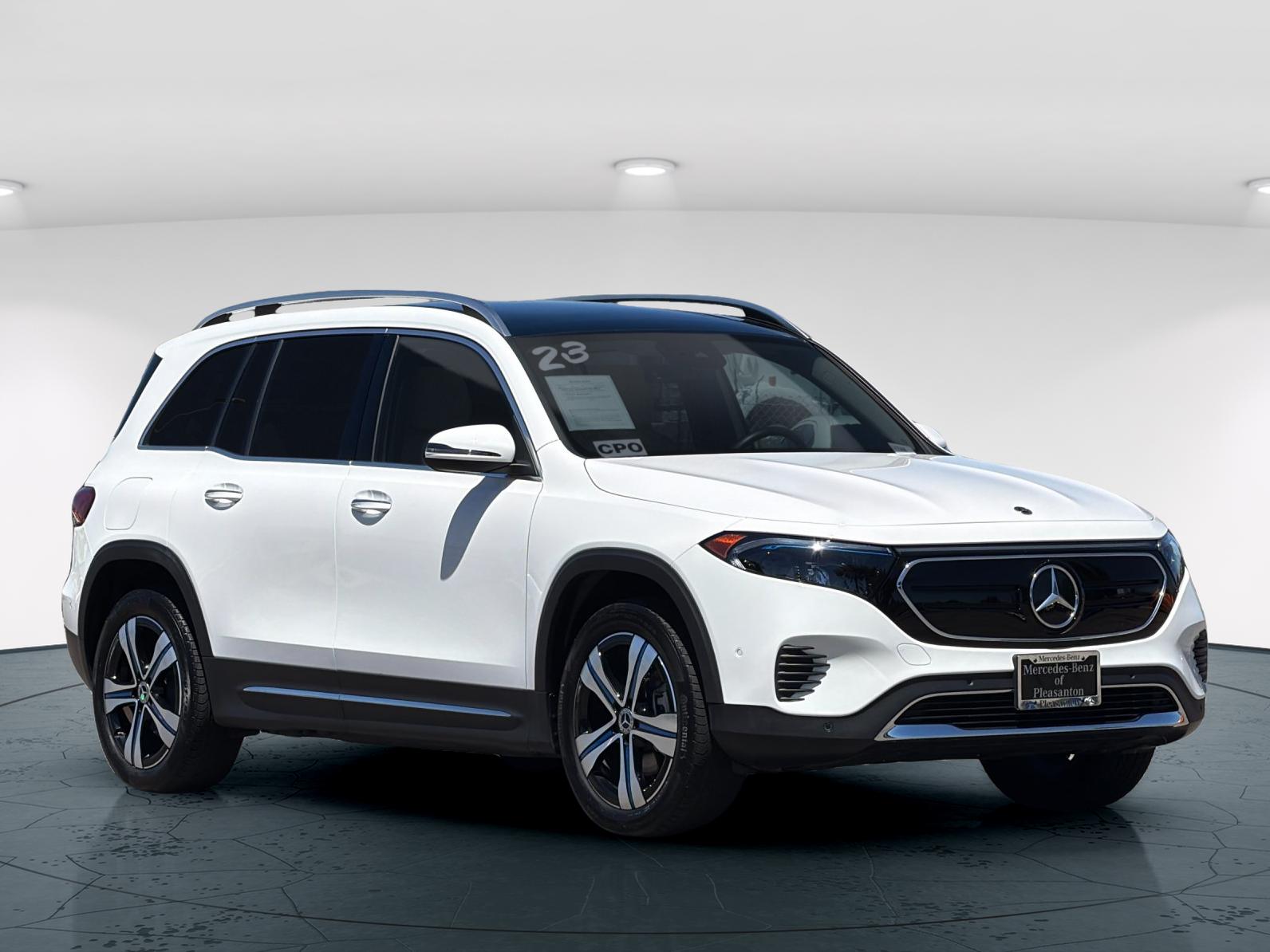 Certified Used 2023 Polar White Mercedes-Benz 300 4D Sport Utility 4MATIC® image 9