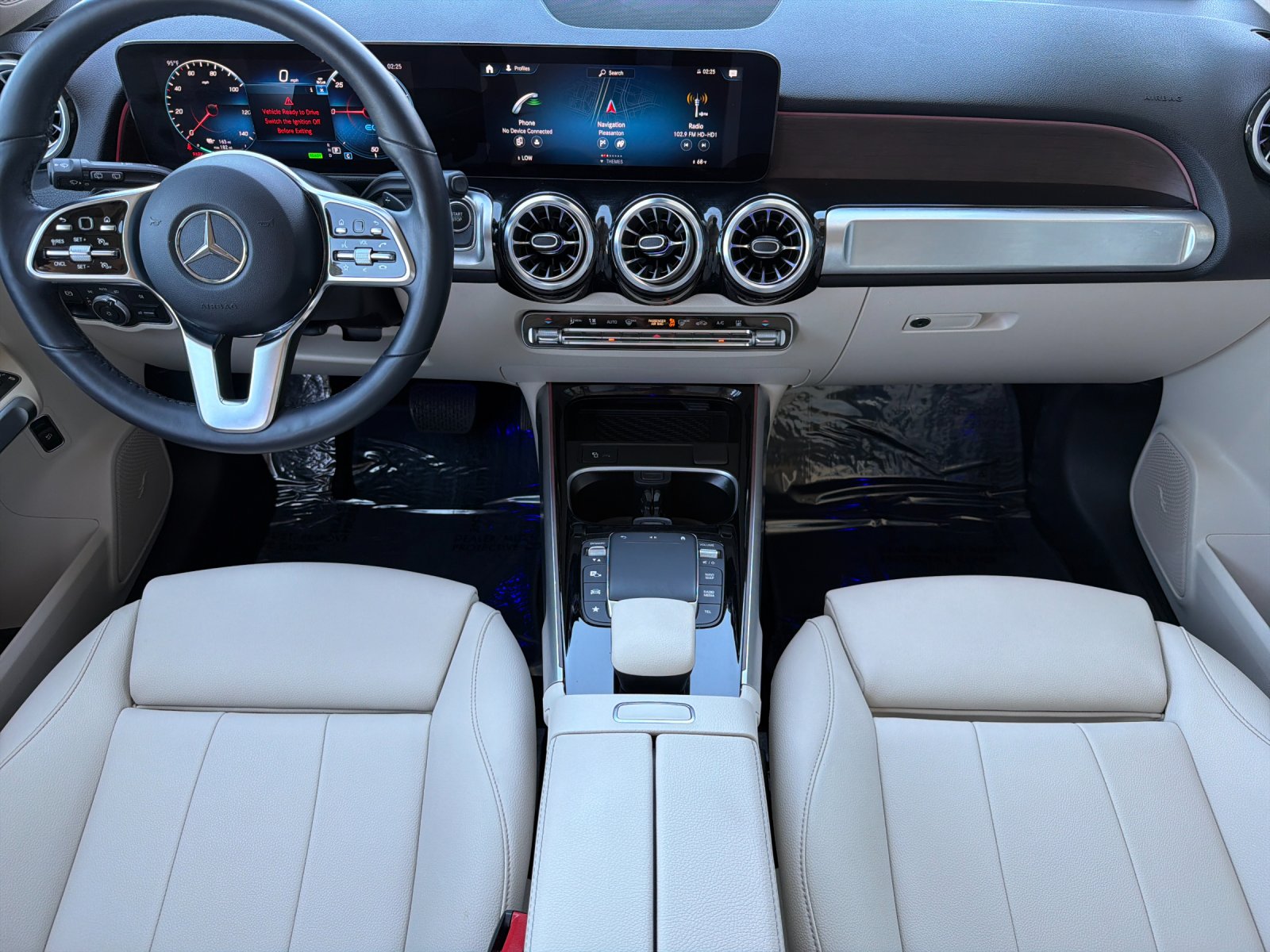 Certified Used 2023 Polar White Mercedes-Benz 300 4D Sport Utility 4MATIC® image 17