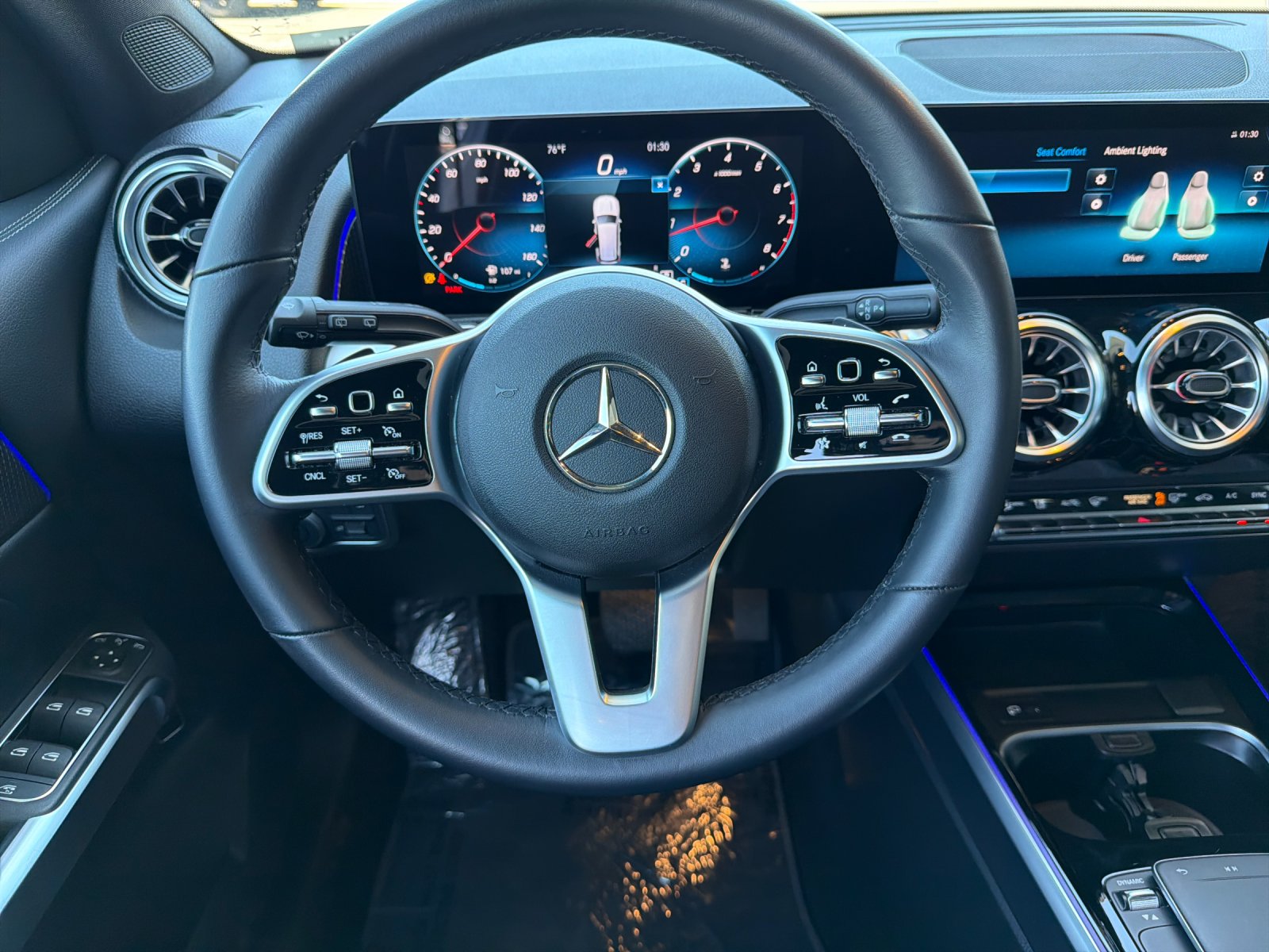 Used 2022 Polar White Mercedes-Benz GLB 250 4D Sport Utility 4MATIC® image 18