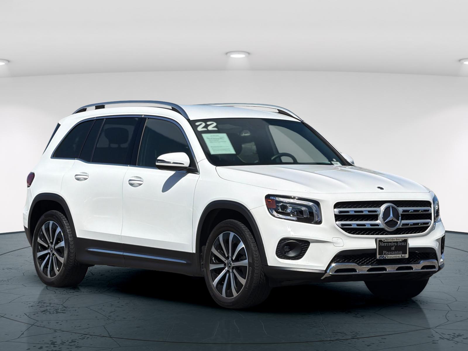 Used 2022 Polar White Mercedes-Benz GLB 250 4D Sport Utility 4MATIC® image 9