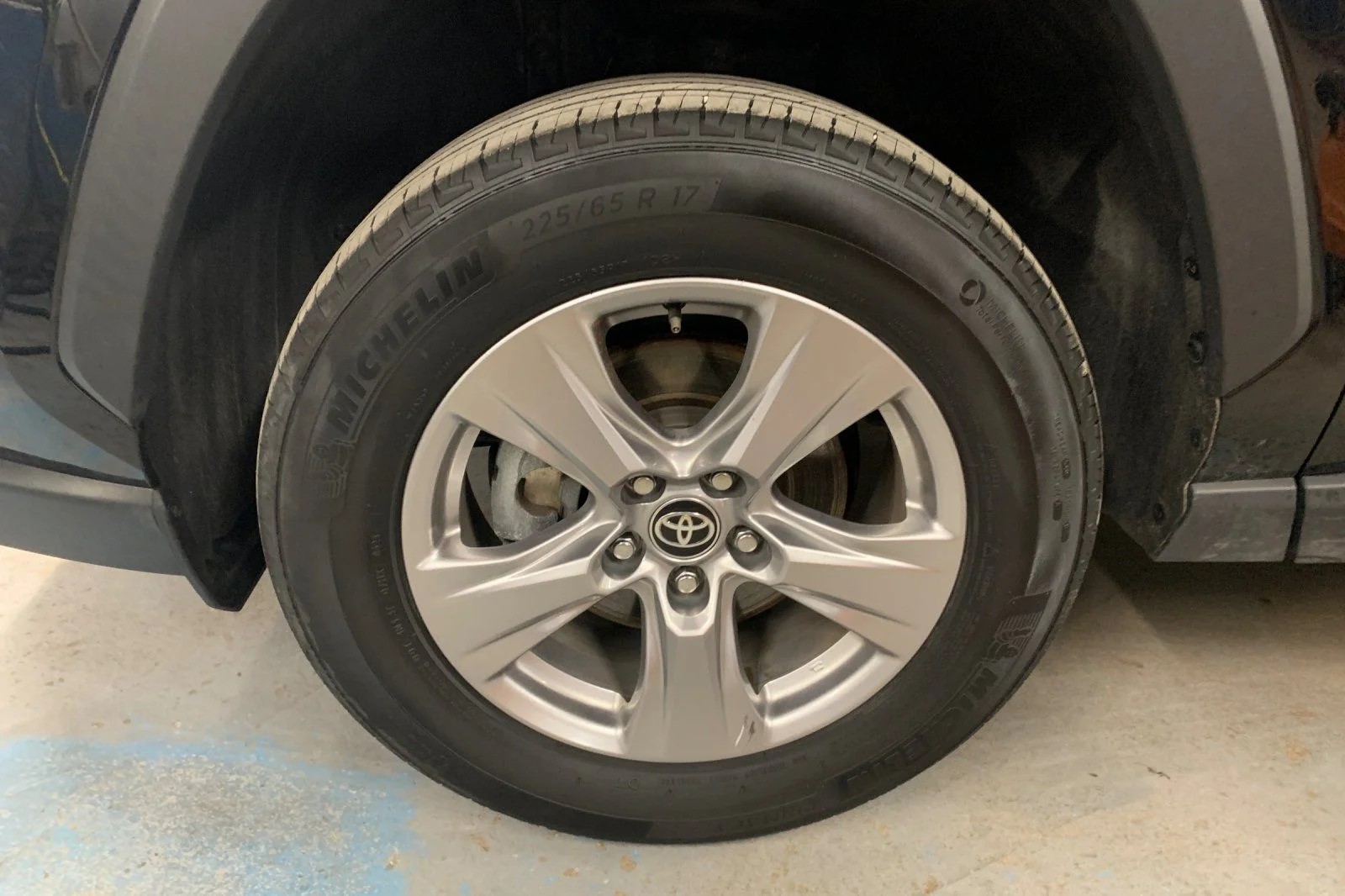 Used 2024 Black Toyota XLE image 33