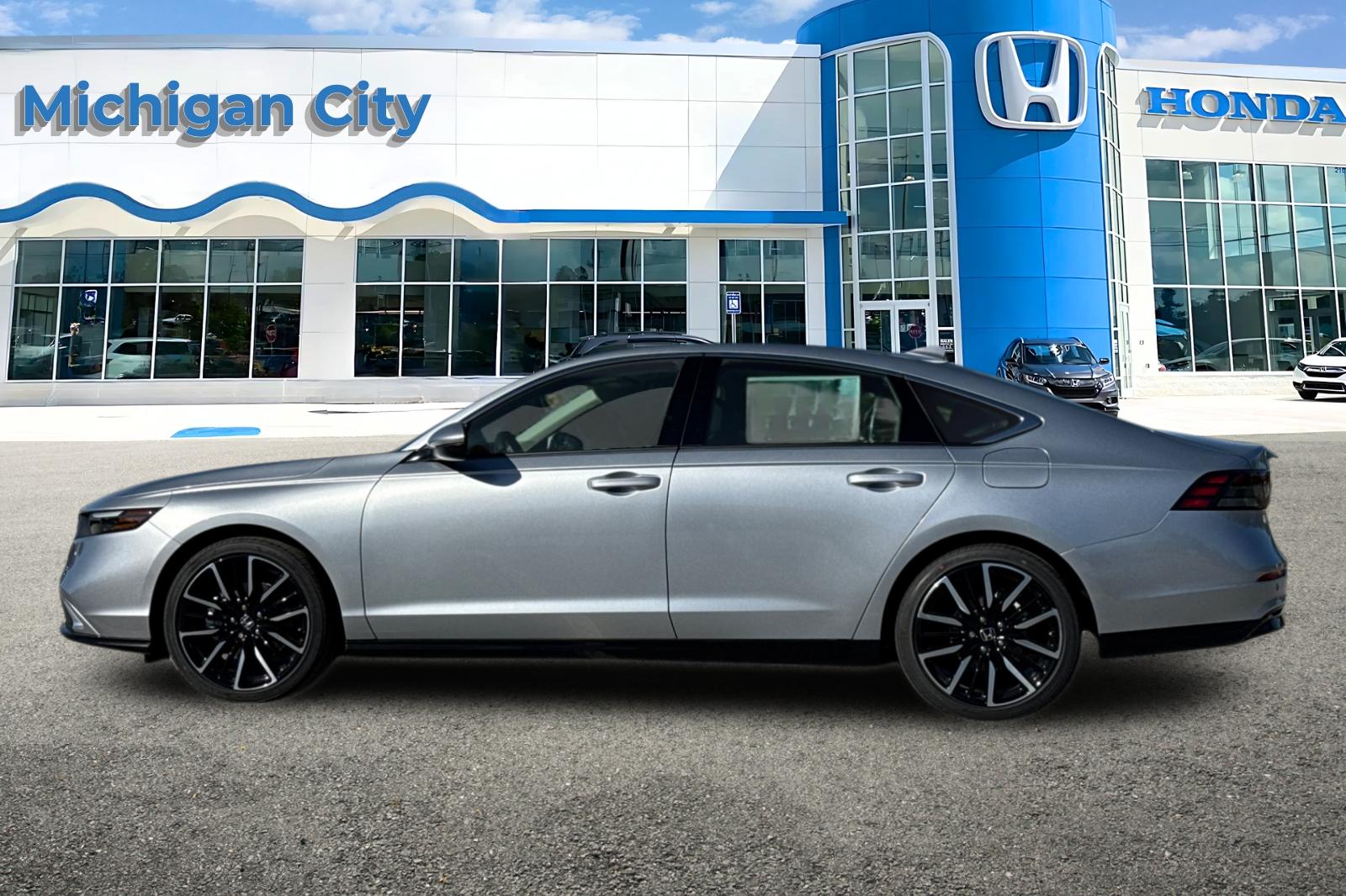 New 2026 Silver Honda Touring image 2