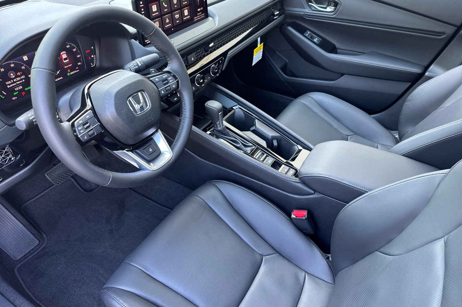 New 2026 Silver Honda Touring image 9