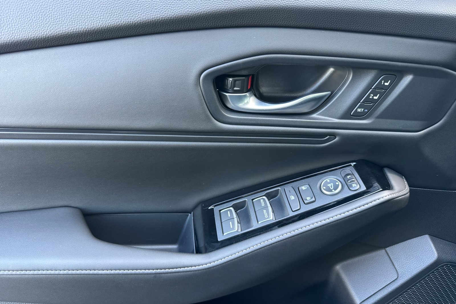 New 2026 Silver Honda Touring image 10