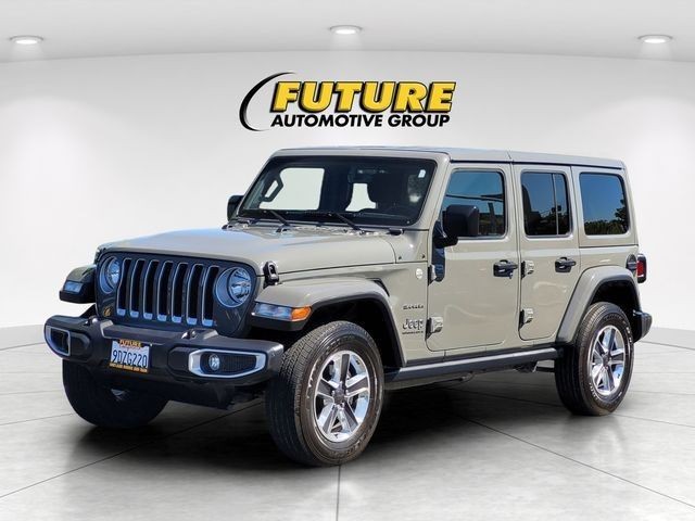 Used 2023 Gray Jeep Sahara image 5