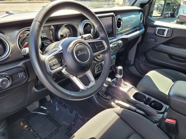Used 2023 Gray Jeep Sahara image 12