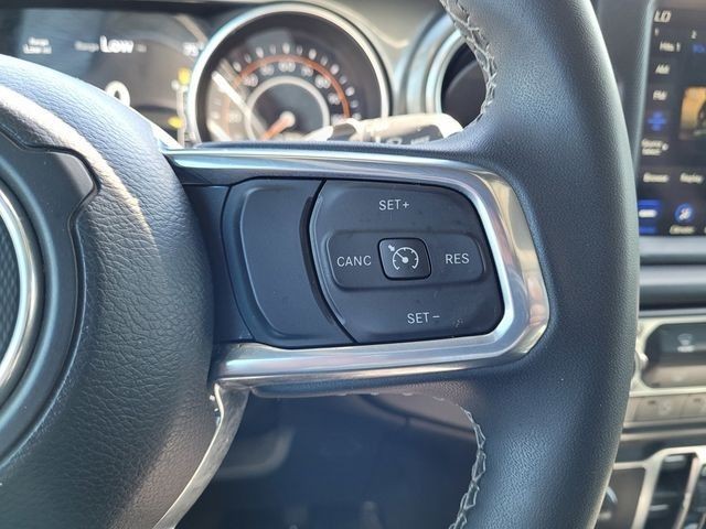 Used 2023 Gray Jeep Sahara image 23