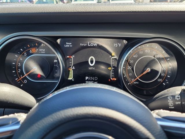Used 2023 Gray Jeep Sahara image 24