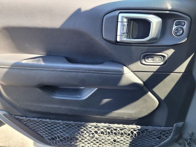 Used 2023 Gray Jeep Sahara image 26